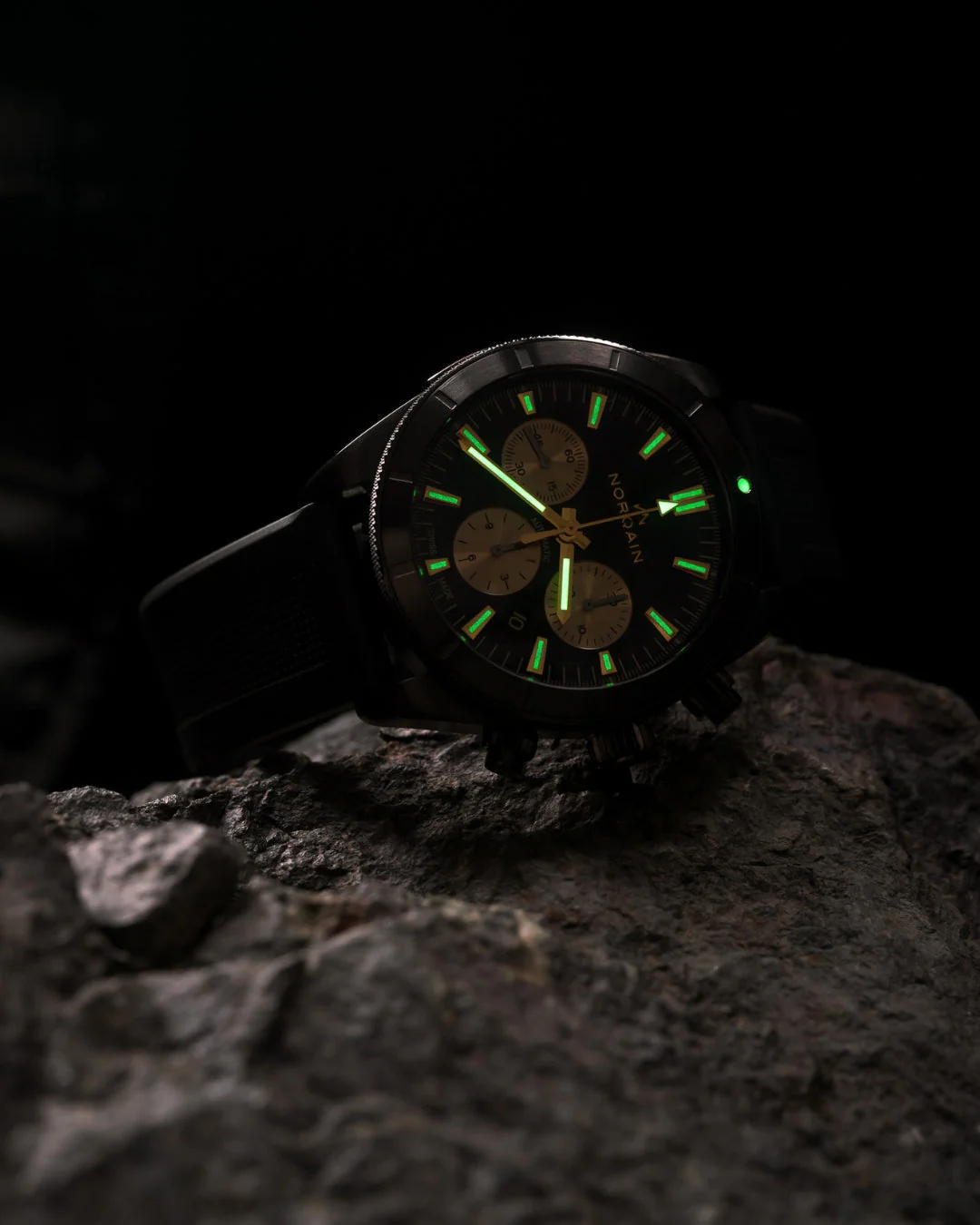 Adventure Chrono 44mm Golden Hour Limited Edition - Image 5